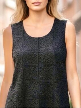 Ann Taylor Black Lace Sleeveless Top Grid Pattern Size Large